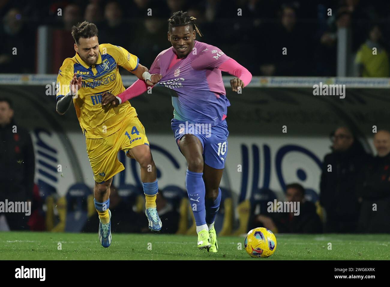 Frosinone, Italy. 03rd Feb, 2024. Frosinone's Italian midfielder Francesco Gelli challenges for the ball with Milanâ&#x80;&#x99;s Portuguese forward Rafael Leao during the Serie A football match between Frosinone Calcio vs AC Milan at the Benito Stirpe stadium in Frosinone, Italy on February 03, 2024. Credit: Independent Photo Agency/Alamy Live News Stock Photo