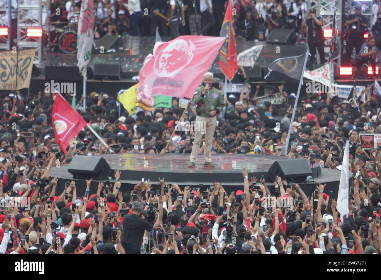 Jakarta, South Jakarta, Indonesia. 3rd Feb, 2024. The People's Celebration of the Sat-Set presidential candidate and vice presidential candidate Ganjar - Mahfud or the big campaign which took place at Gelora Bung Karno, Jakarta. This campaign took the form of a music concert performed by singers, and the singer group SLANK with the theme of the Metal Greeting concert, number 3 won the total. This campaign was also attended by the chairman of the democratic struggle party Megawati Soekarnoputri, and also a coalition of supporting parties. (Credit Image: © Denny Pohan/ZUMA Press Wire) EDITORI Stock Photo
