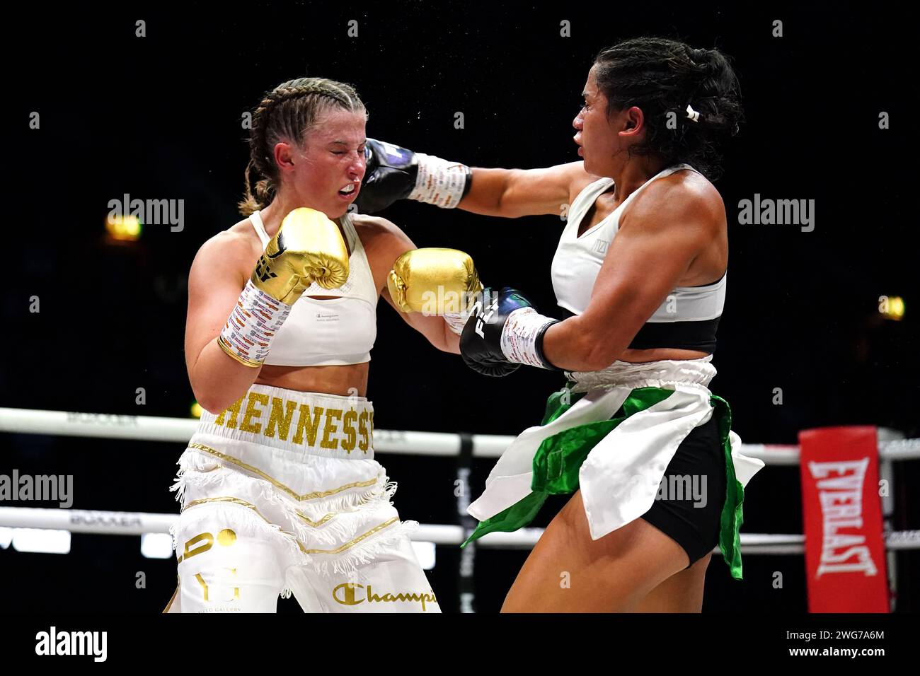 Boxer Francesca Hennessey (left) in action Lauren Belen Valdebenito in the bantaweight bout at the OVO Arena Wembley, London. Picture date: Saturday February 3, 2024. Stock Photo