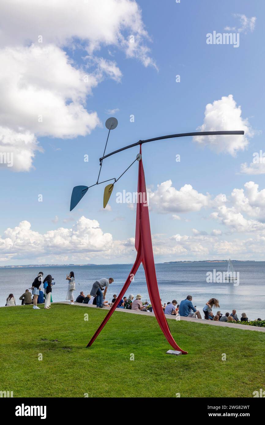 Louisiana Museum of Modern Art in Humlebaek, Alexander Calder Skulptur von 1963 im Skulpturenpark des Museums *** Louisiana Museum of Modern Art in Hu Stock Photo