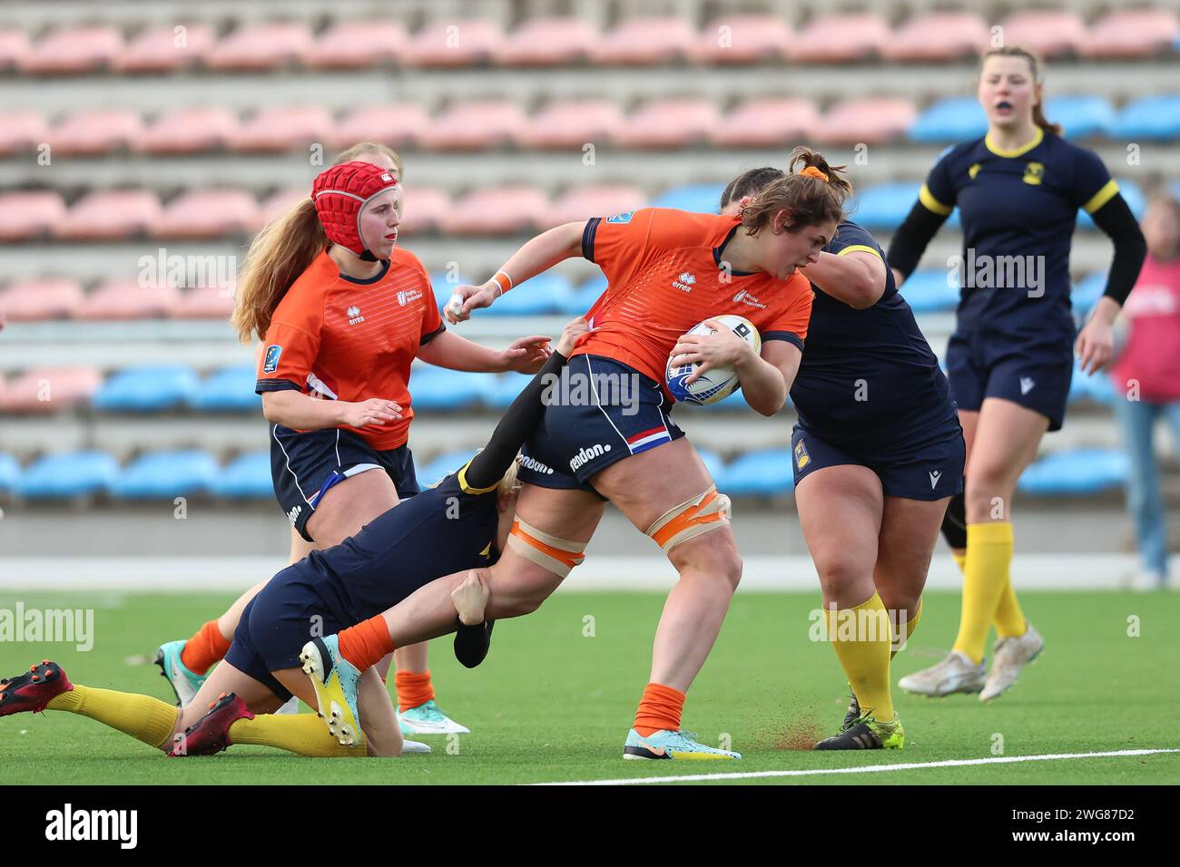 AMSTERDAM, NETHERLANDS - FEBRUARY 03: Anouk Veerkamp player of Hartpury college (GB) Linde van der Velden player of Exeter Chiefs (GB) during the inte Stock Photo