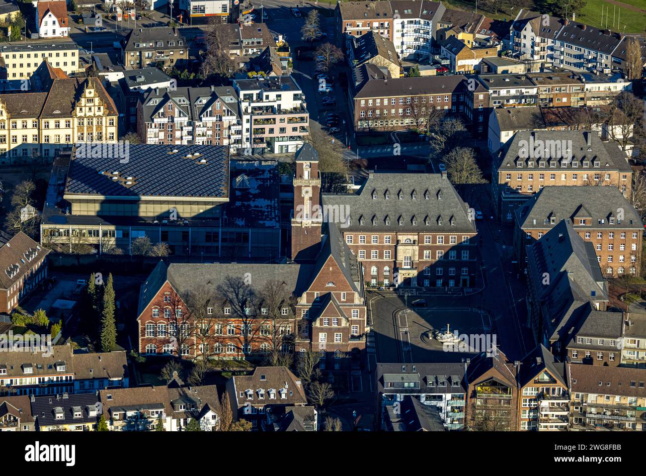 Luftbild, Rathaus Stadtverwaltung, Altstadt, Bottrop, Ruhrgebiet, Nordrhein-Westfalen, Deutschland ACHTUNGxMINDESTHONORARx60xEURO *** Aerial view, town hall, city administration, old town, Bottrop, Ruhr area, North Rhine-Westphalia, Germany ACHTUNGxMINDESTHONORARx60xEURO Stock Photo