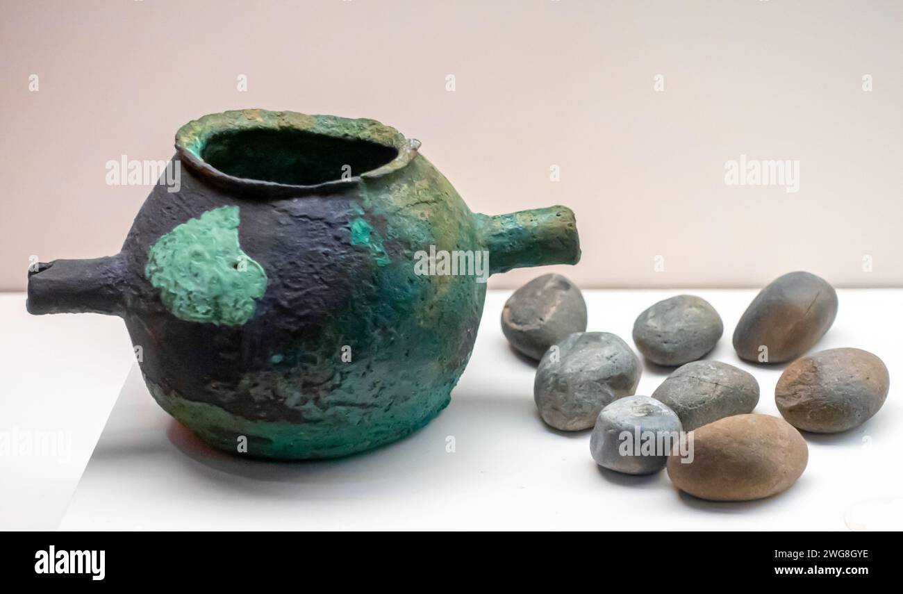 Ritual vessel - incense burner and stones for burning, 4-3 cc B.C. Berel burial ground East Kazakhstan Stock Photo