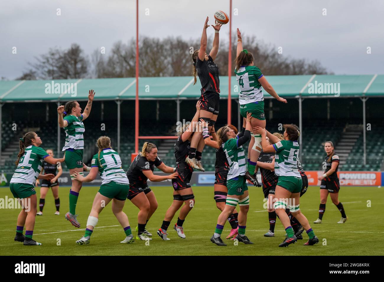 London, England on 3 February 2024.Sophie De Goede of Saracens Women reaches for the line out ball during the Womens Allianz Premier 15s match between Saracens Women and Trailfinders Women at the StoneX Stadium,  Photo by Phil Hutchinson. Editorial use only, license required for commercial use. No use in betting, games or a single club/league/player publications. Credit: UK Sports Pics Ltd/Alamy Live News Stock Photo