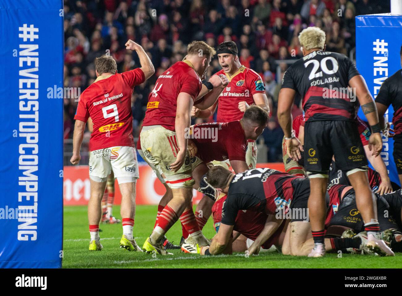Scott Buckley of Munster scores a try during the test match between