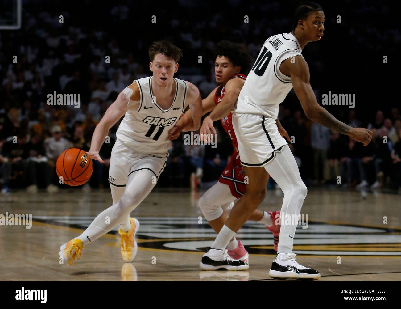 RICHMOND, VA - FEBRUARY 03: VCU Rams guard Max Shulga (11) dribbles the