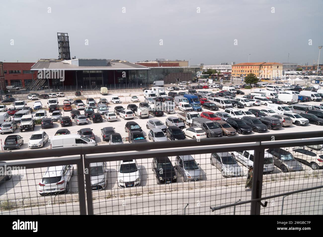 Venice tronchetto parking hi-res stock photography and images - Alamy