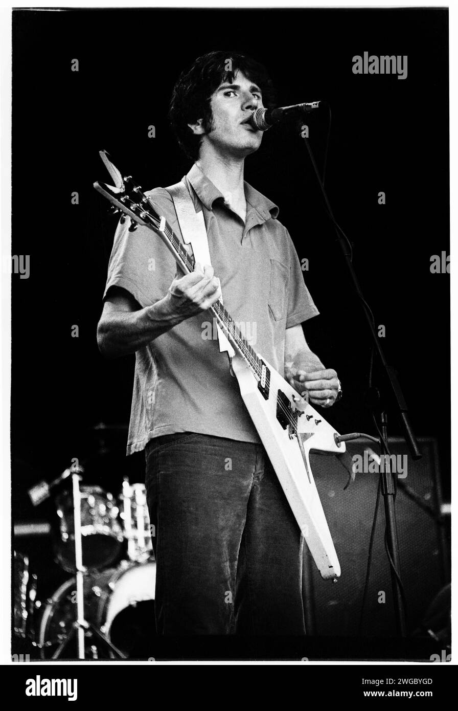 SUPER FURRY ANIMALS EARLY GIG 1995 A Young Gruff Rhys Of The Welsh super-furry-animals-early-gig-1995-a-young-gruff-rhys-of-the-welsh