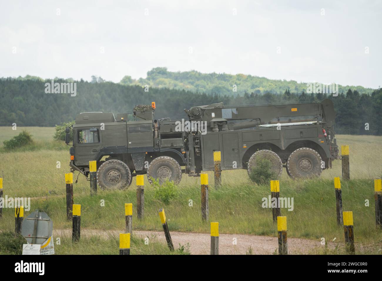 British army MAN SVR (Support Vehicle Recovery) 8x8 Truck in motion Stock Photo