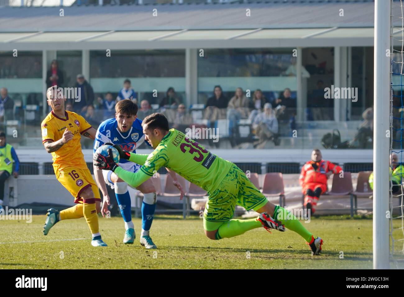 Brescia, Italy. 3 Feb, 2024. Elhan Kastrati, during Brescia Calcio vs AS Cittadella , Serie B, at Rigamonti Stadium. Credit: Alessio Morgese/Alessio Morgese / Emage / Alamy live news Stock Photo