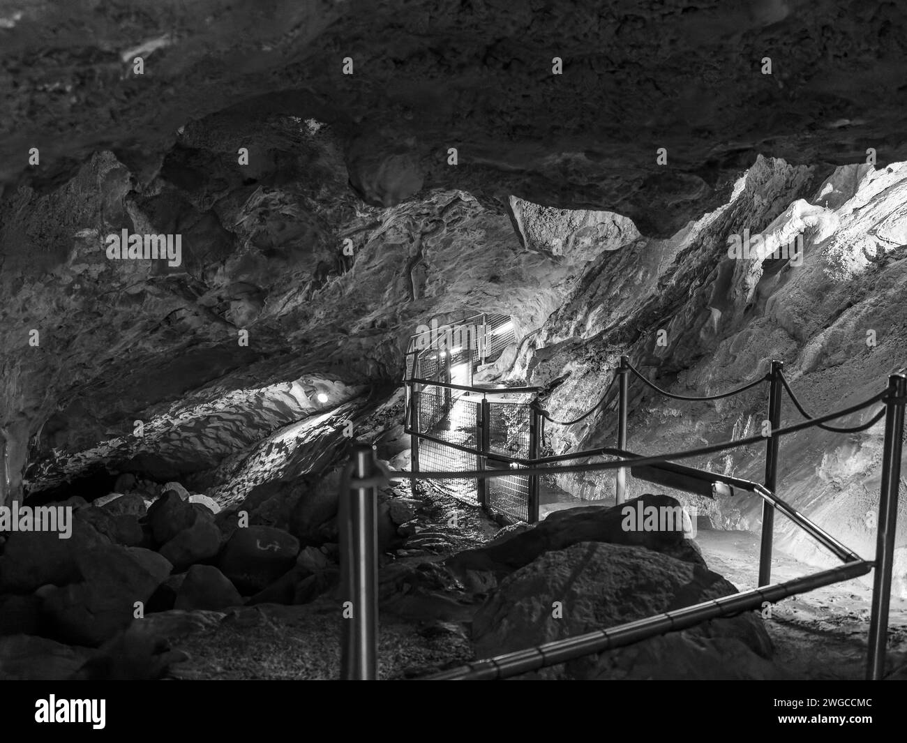 Beautiful caves underground Black and White Stock Photos & Images - Alamy