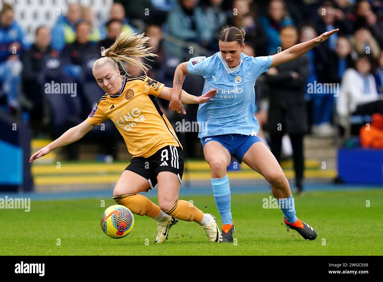 Leicester City's Jutta Rantala (left) and Manchester City's Kerstin Casparij during the Barclays Women's Super League match at the Joie Stadium, Manchester. February 4, 2024. Stock Photo