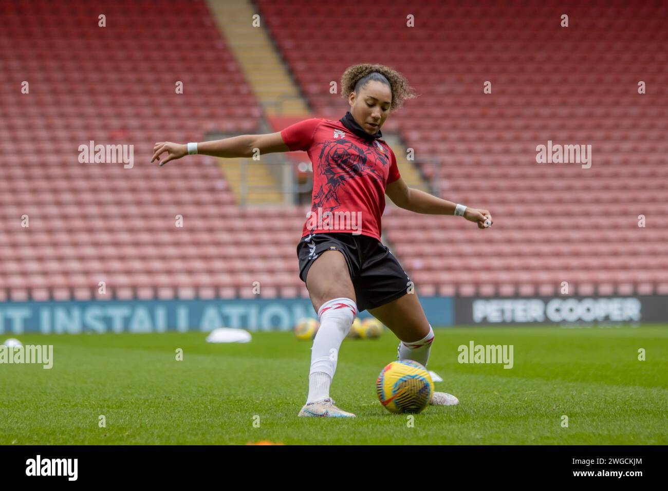 Southampton, UK. 4th Feb, 2024. Lexi Lloyd-Smith (7 Southampton) warming up ahead of the FA Womens Championship game between Southampton dn Crystal Palace at St Marys Stadium, Southampton. (Tom Phillips/SPP) Credit: SPP Sport Press Photo. /Alamy Live News Stock Photo
