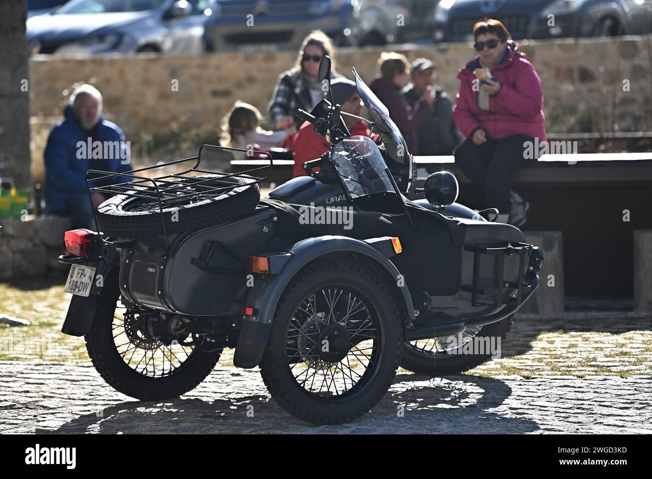 Saint Bonnet Le Froid, France. 04th Feb, 2024. © PHOTOPQR/LE PROGRES/Rémy PERRIN - Saint-Bonnet-le-Froid 04/02/2024 - Rallye Monte-Carlo Historique 2024 -26e Rallye Monte-Carlo Historique Deuxième journée de course entre Ardèche et Haute-Loire avec la classique de Saint-Bonnet-le-Froid (27.193 km). Ambiance course dans le village de Saint-Bonnet-le-Froid. Rallye Monte-Carlo Historique 2024 in Saint-Bonnet-le-Froid, France, on February 4, 2024. *** Local Caption *** Credit: MAXPPP/Alamy Live News Stock Photo