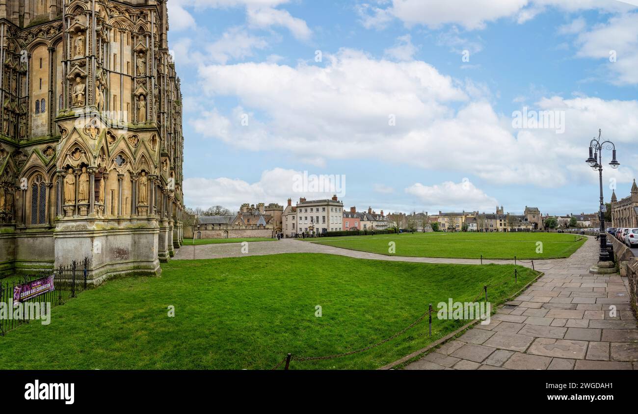 View of Wells Cathedral and Cathedral Green in Wells, Somerset, UK on 4 February 2024 Stock Photo