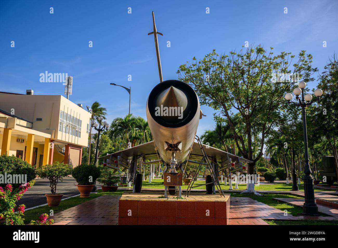 A Vietnamese Air Force MiG-21 fighter plane at the Ho Chi Minh Museum, Da Nang, Vietnam Stock Photo