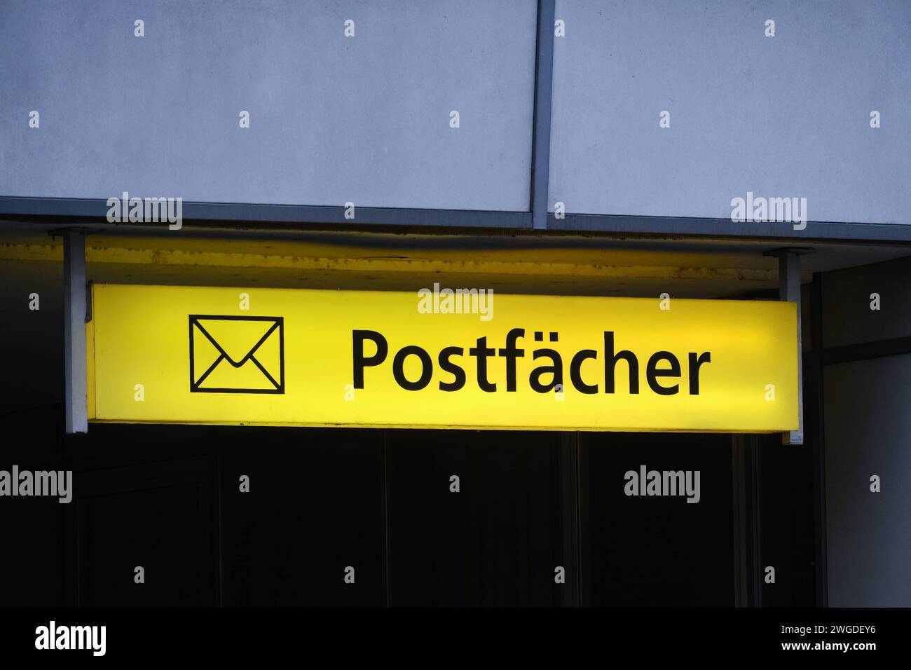 Postfach symbol hires stock photography and images Alamy