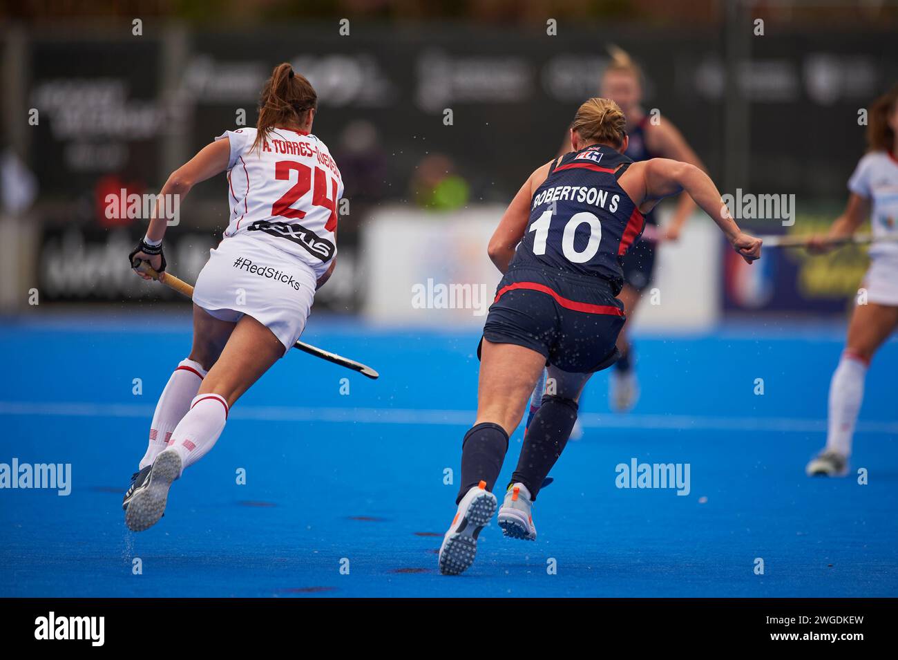 Alejandra Torres Quevedo Oliver from Spain Team (L) in action during