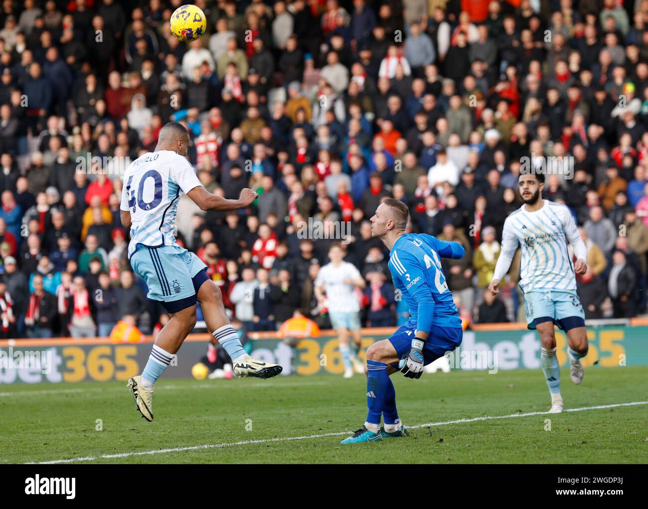 Vitality Stadium, Boscombe, Dorset, UK. 4th Feb, 2024. Premier League Football, AFC Bournemouth versus Nottingham Forest; Murillo of Forest clears a ball in the penalty area with a header Credit: Action Plus Sports/Alamy Live News Stock Photo