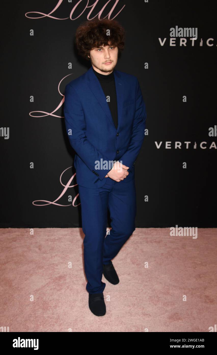 LOS ANGELES, CALIFORNIA - FEBRUARY 03: Richie Merritt arrives at the