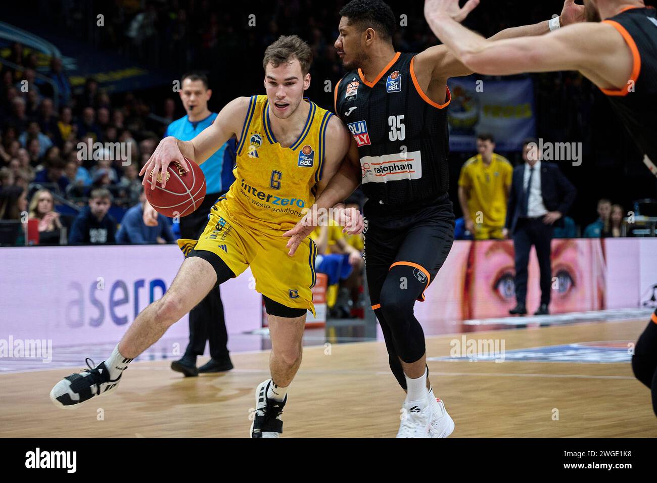 Berlin, Deutschland. 04th Feb, 2024. Malte Delow (Alba Berlin, #06 ...