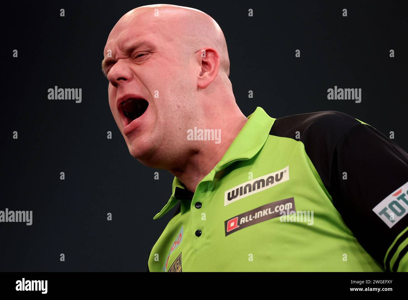 Marshall Arena, Milton Keynes, UK. 4th Feb, 2024. 2024 PDC Cazoo Darts