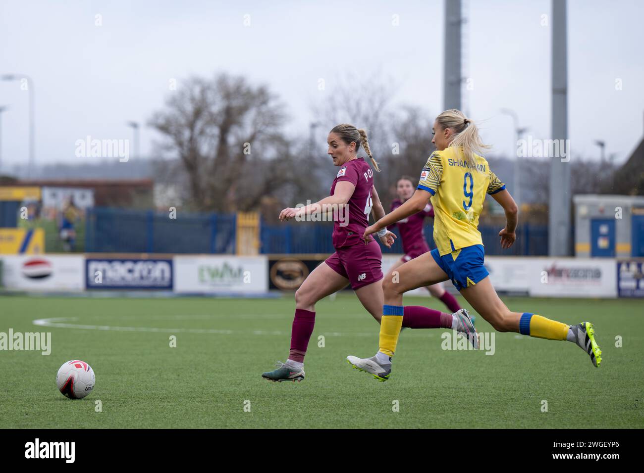 Barry, UK. 4th February 2024. Hannah Power of Cardiff City Women during ...