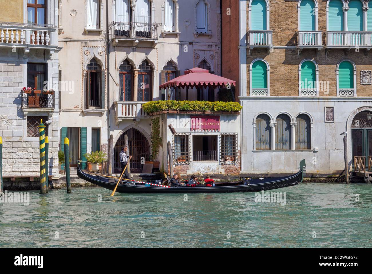 Venice grand canal boats sail hi-res stock photography and images - Alamy