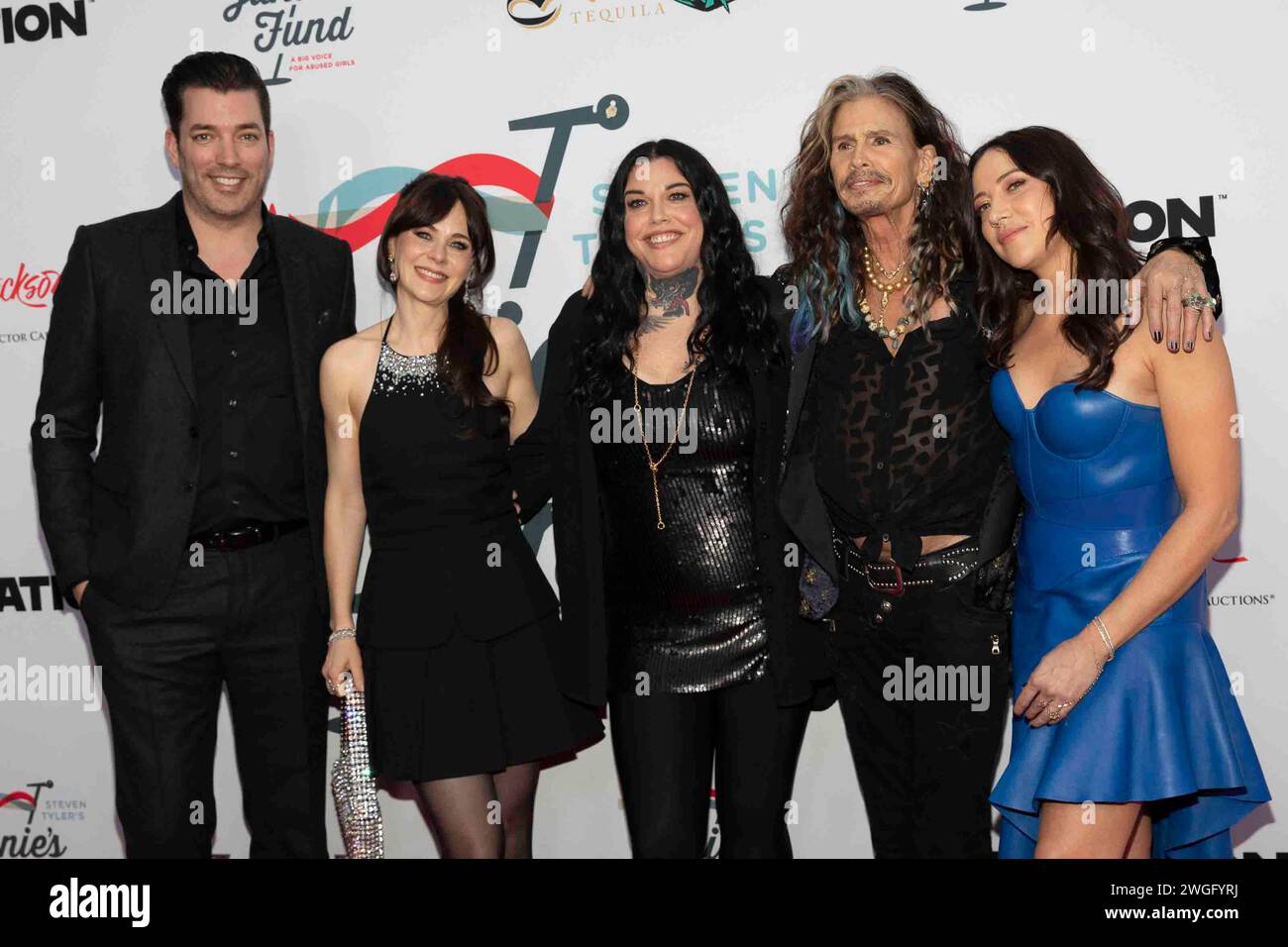 Los Angeles, USA. 04th Feb, 2024. Jonathan Scott, Zooey Deschanel, Mia