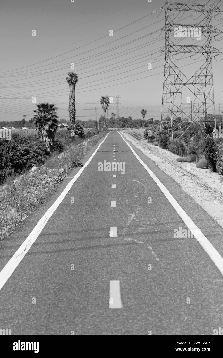 Asphalt road yellow lines Black and White Stock Photos & Images Alamy