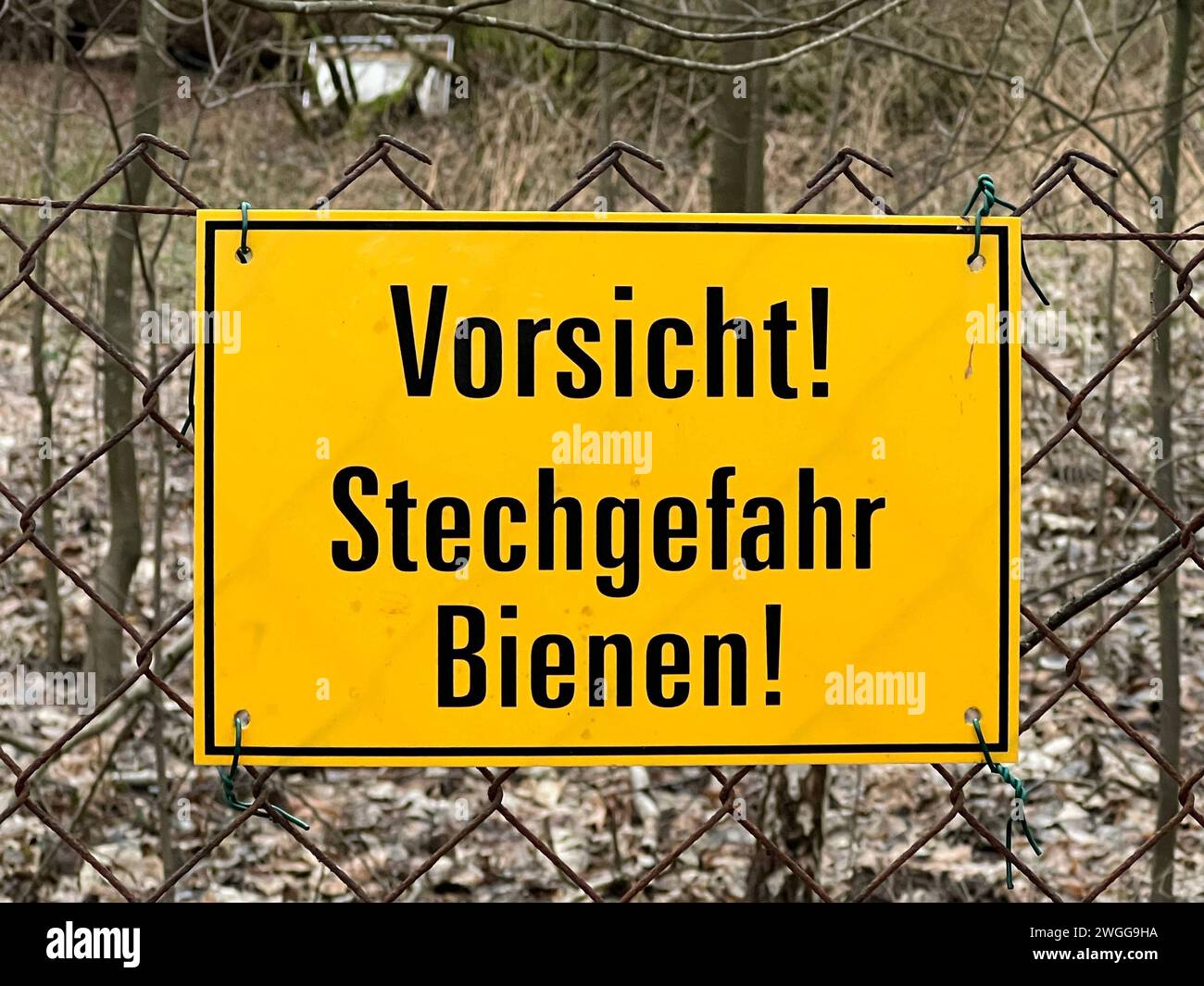 Warnschild Vorsicht Bienen / Hinweisschild • Imkereiausrüster.ch Gmbh, Imkereibedarf Christian