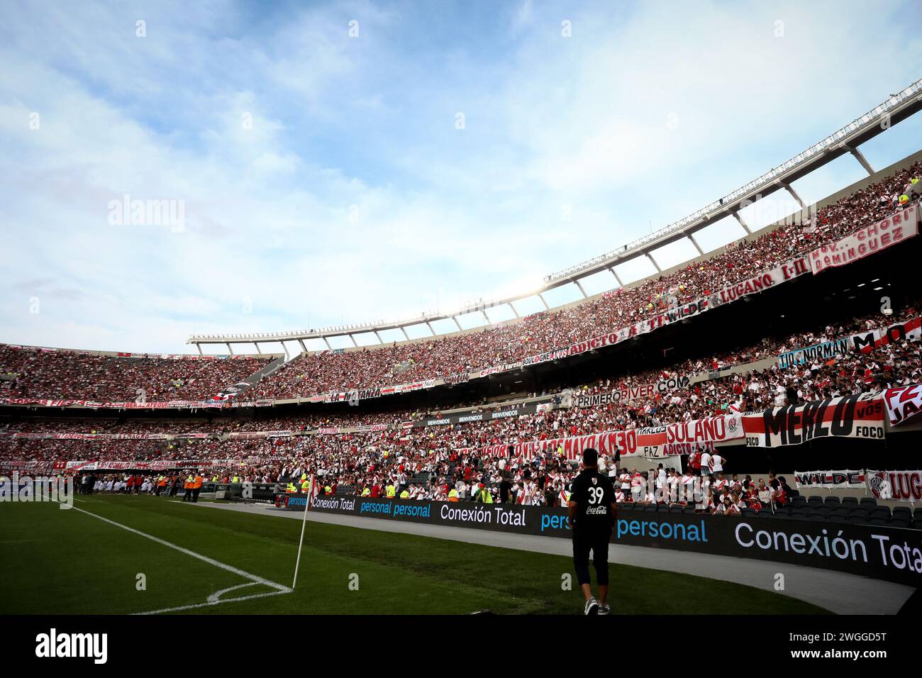 Buenos Aires, Argentina. 04th Feb, 2024. General view of the stadium during the match between River Plate and Velez as part of Fecha 3 - Copa de la Liga Argentina de Futbol 2024 at Estadio Monumental. (Final score: River Plate 5 - 0 Velez) Credit: SOPA Images Limited/Alamy Live News Stock Photo