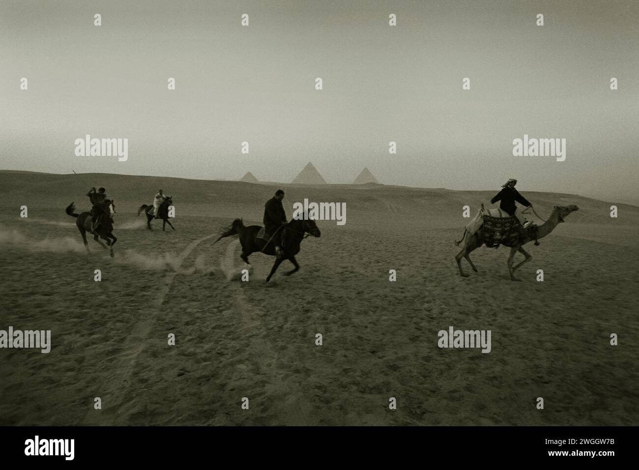 Four pyramids hi-res stock photography and images - Alamy