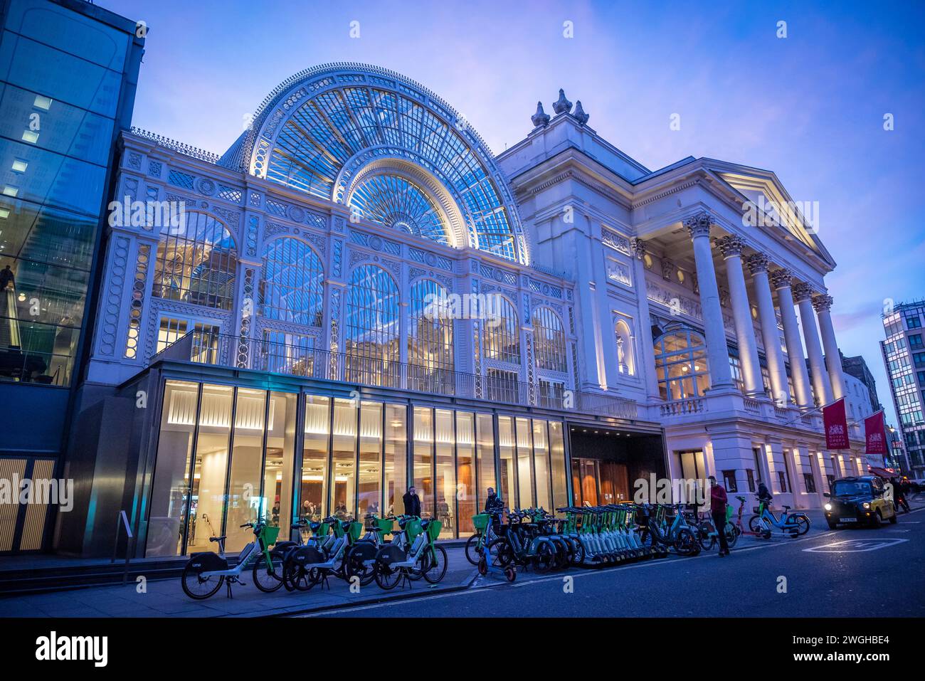 Paul Hamlyn Hall, a glass and metal structure adjacent to the  Royal Opera House serving as reception space with a restaurant and champagne bar, , Lon Stock Photo