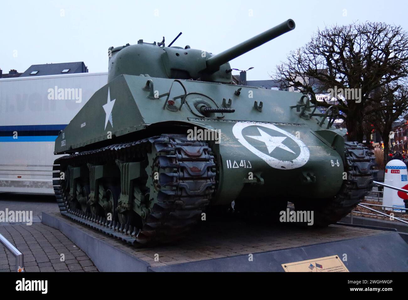 Houfflaize Historische Militaerfahrzeuge in Houfflaize, Belgien, 03.02.2024 Historischer Panzer der US Streitkraefte aus dem 2. Weltkrieg Historische Militaerfahrzeuge in Houfflaize, Belgien, 03.02.2024 *** Houfflaize Historic military vehicles in Houfflaize, Belgium, 03 02 2024 Historic tank of the US armed forces from World War 2 Historic military vehicles in Houfflaize, Belgium, 03 02 2024 Copyright: xAugstx/xEibner-Pressefotox EP jat Stock Photo