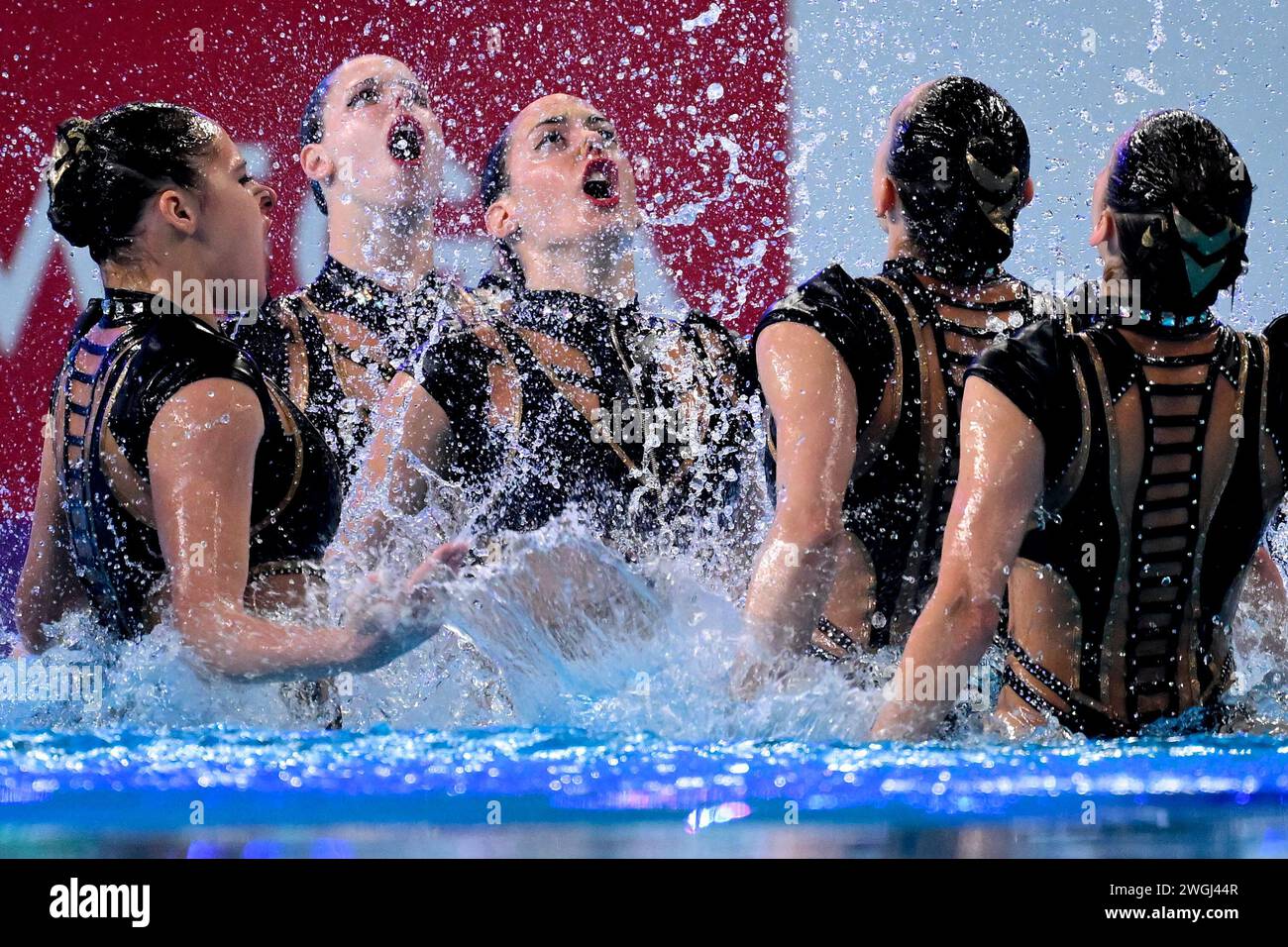 Artistic swimming hires stock photography and images Alamy