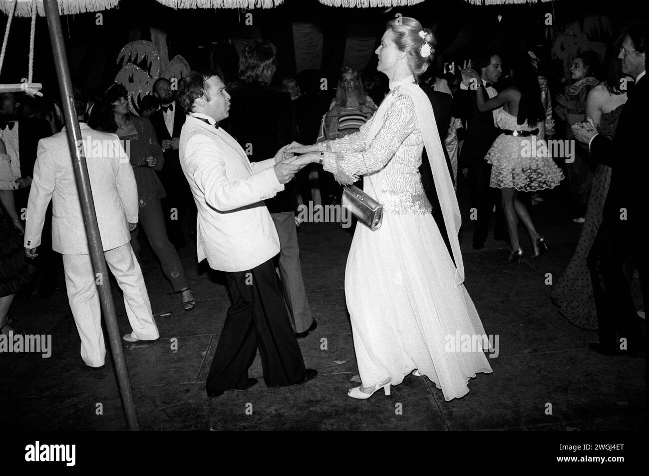 Westminster, London, England September 1981. Wealthy middle class dance the night away at the annual Berkeley Square Ball in Westminster London. 1980s UK. HOMER SYKES Stock Photo