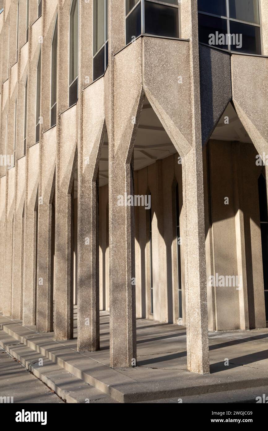 Detroit, Michigan - The College of Education at Wayne State University. The building was constructed in 1960. It was designed by Minoru Yamasaki, the Stock Photo