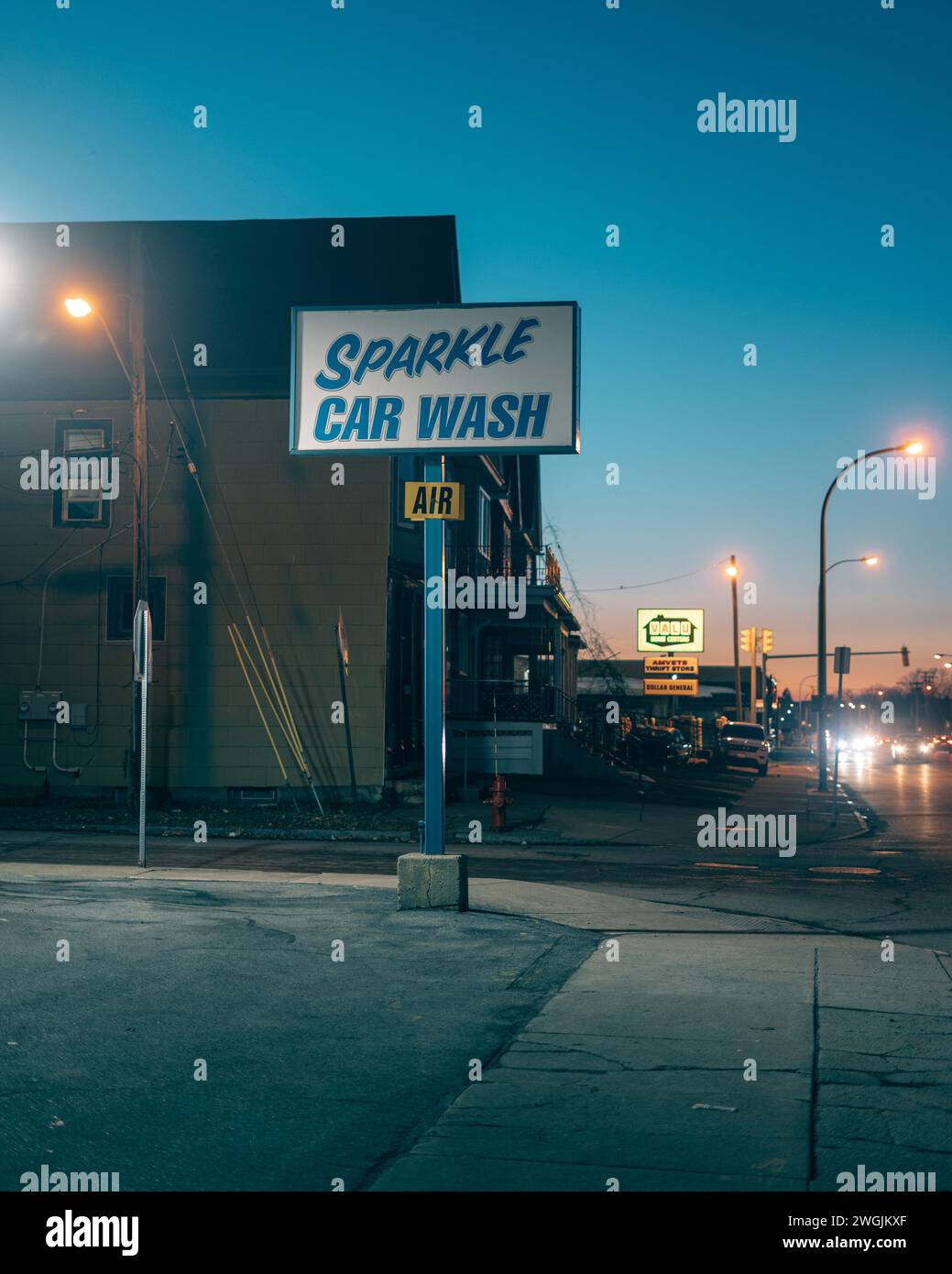 Sparkle Car Wash vintage sign at night, Buffalo, New York Stock Photo