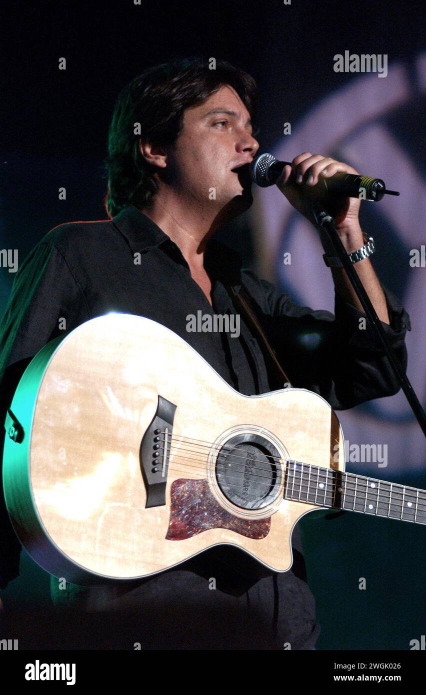Milan Italy 2002-06-20: Cristiano De André, Italian singer, during the live concert at the “Giro l'Europa Tour” event Stock Photo