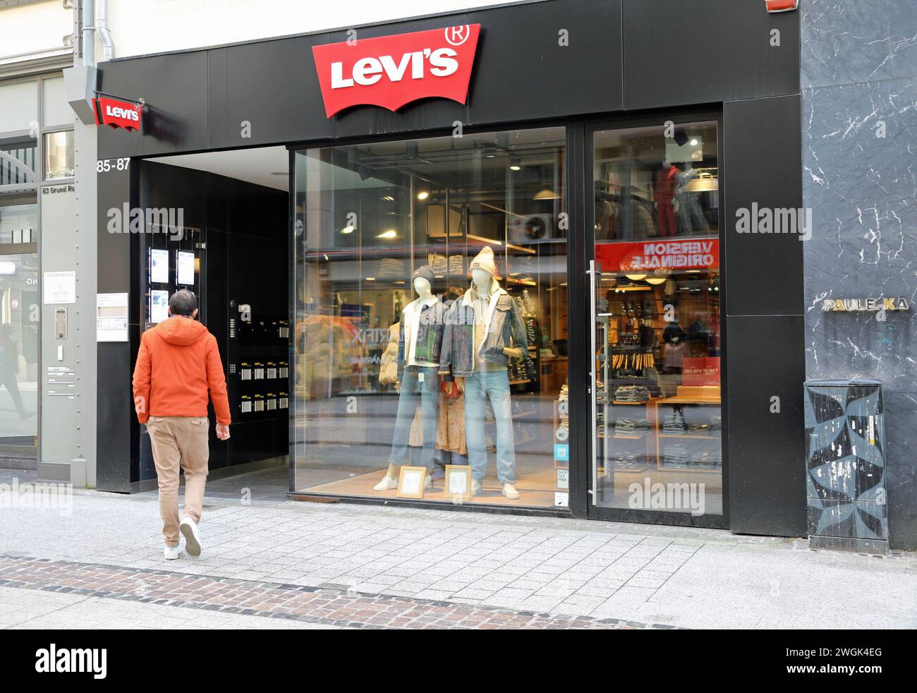 Levis rus 2025