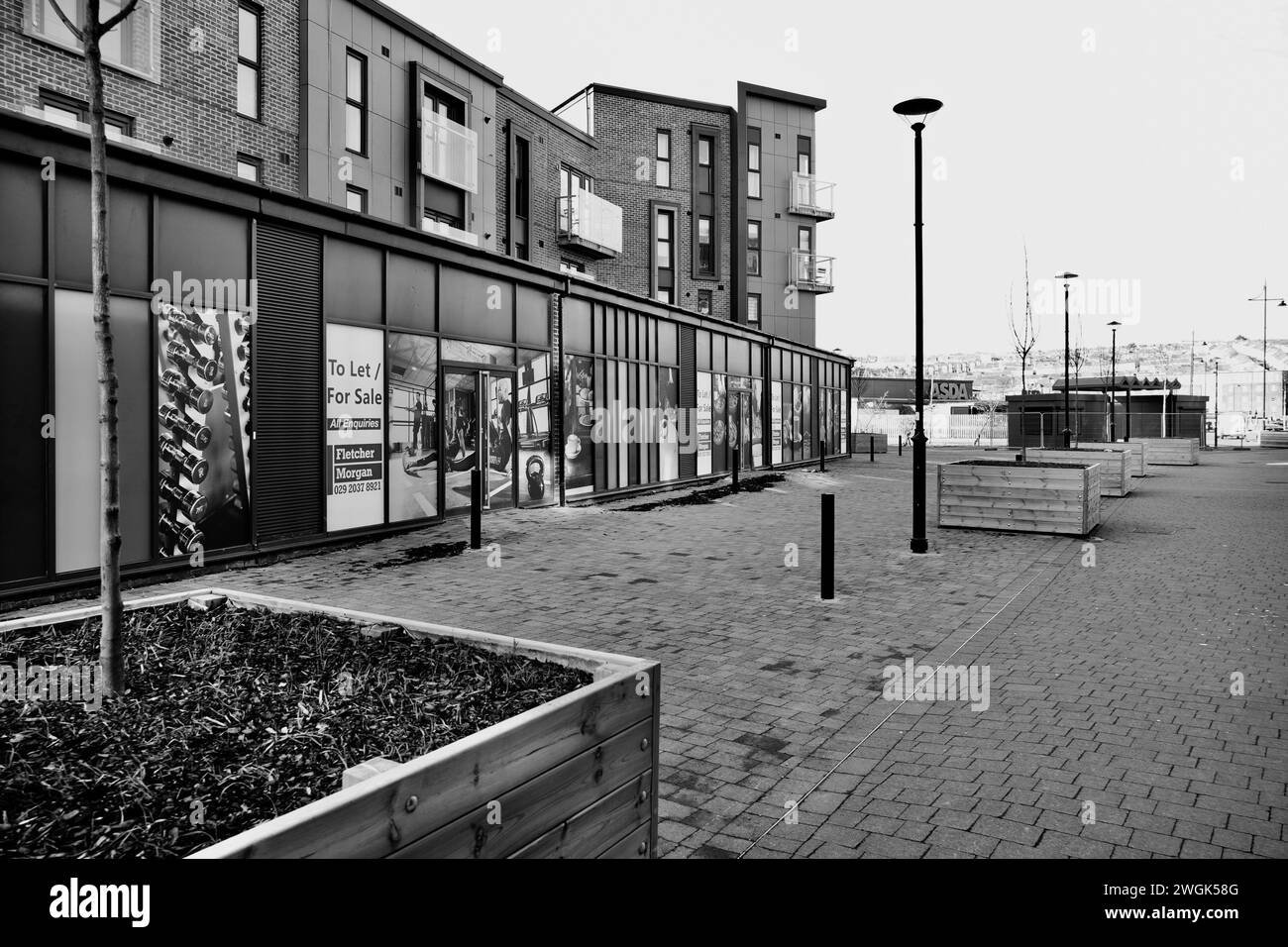 Barry, Vale of Glam, Wales 02 Feb 2024: The Business Quarter located on western edge of the planned marina. New shops cafes, restaurants lay empty Stock Photo