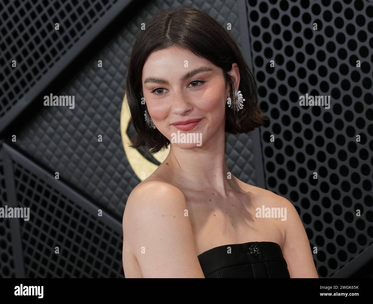 Los Angeles, USA. 04th Feb, 2025. Gracie Abrams arrives at the 66th