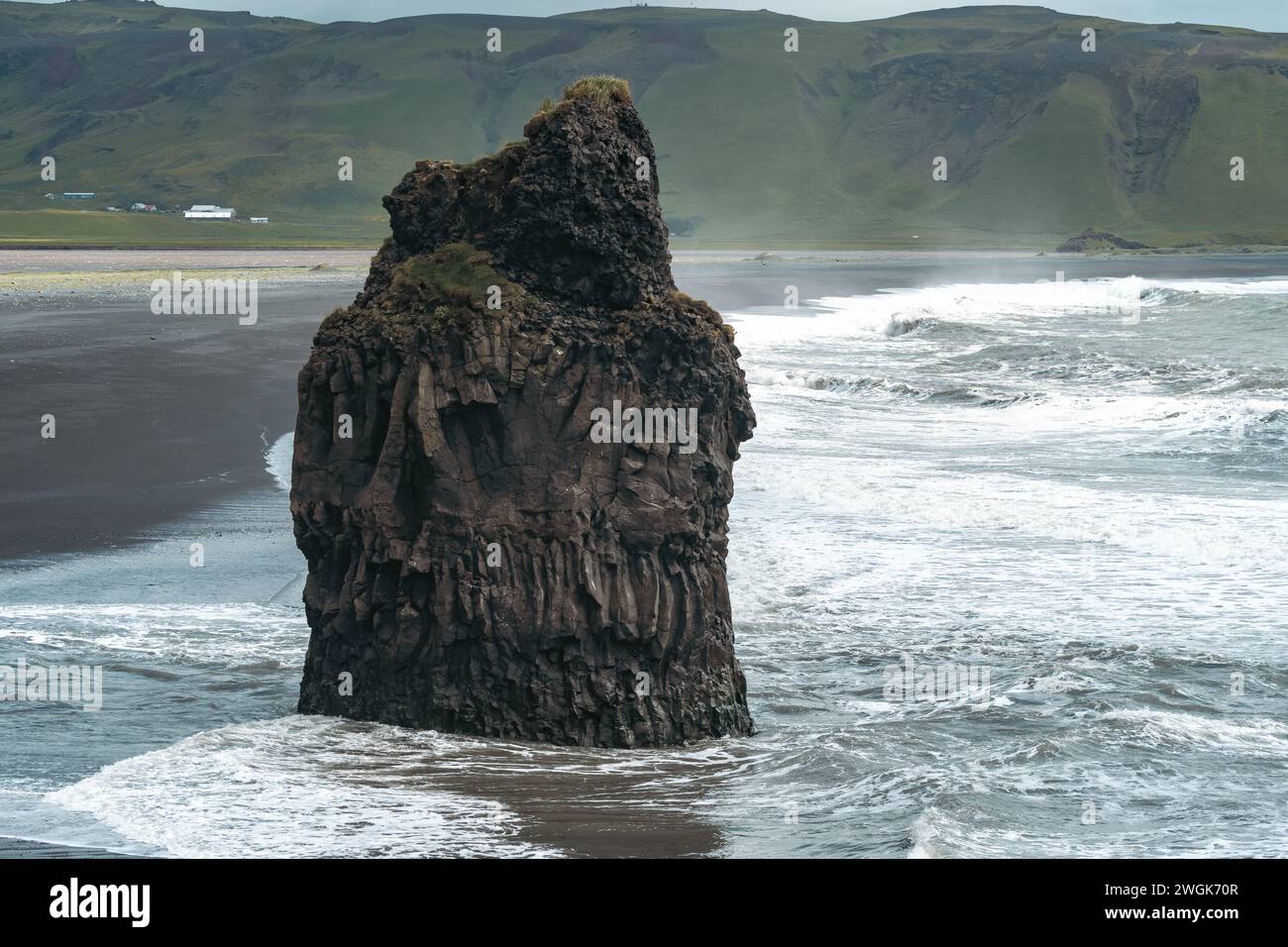Stack Rocks Island Large sea stack rock at Dyrholaey Iceland, near Vik Stock Photo - Alamy