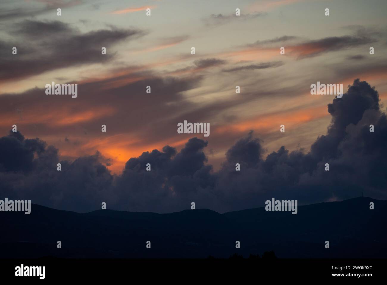 Wide angle shot over water hi-res stock photography and images - Alamy