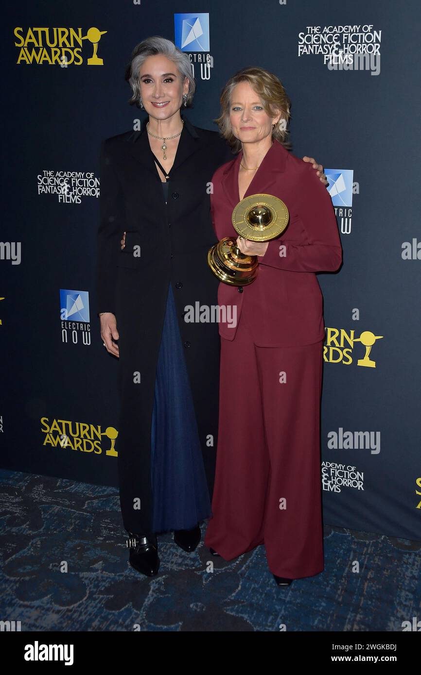 Issa Lopez und Jodie Foster bei der Verleihung der 51. Saturn Awards