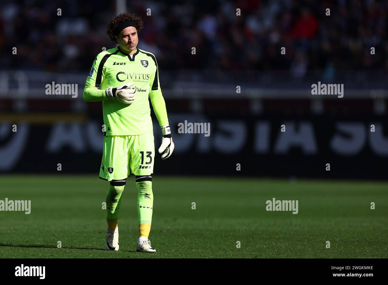 Guillermo Ochoa of Us Salernitana looks on during the Serie A match beetween Torino Fc and Us Salernitana at Stadio Olimpico on February 4 2023 in Turin, Italy . Stock Photo