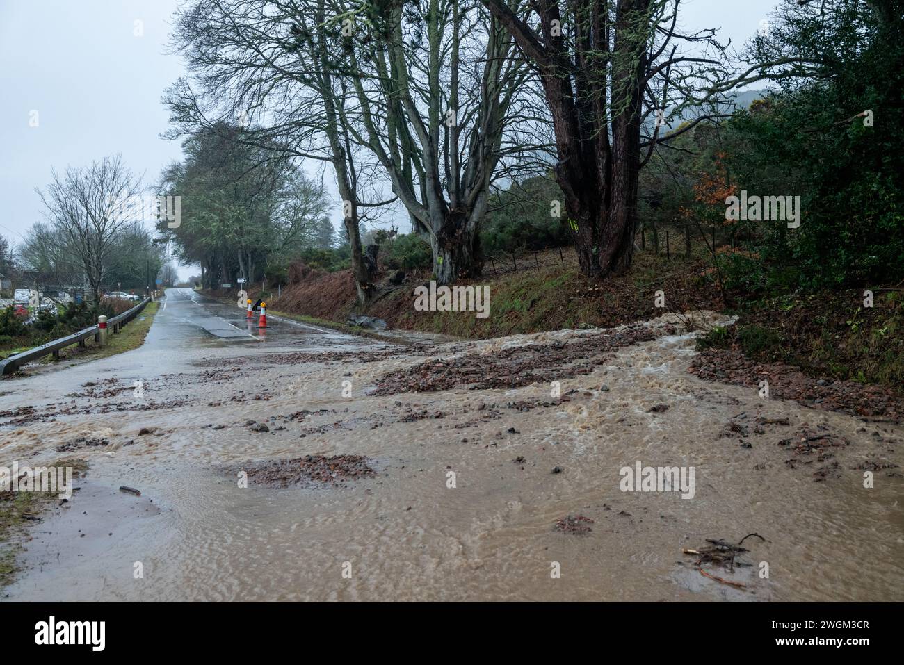 A82 between Inverness and Drumnadrochit, Highlands and Islands, UK. 5th Feb, 2024. This is two locations that have sustained landslides due to the very heavy rain. This has closed the Road with Diversions in Place. Credit: JASPERIMAGE/Alamy Live News Stock Photo