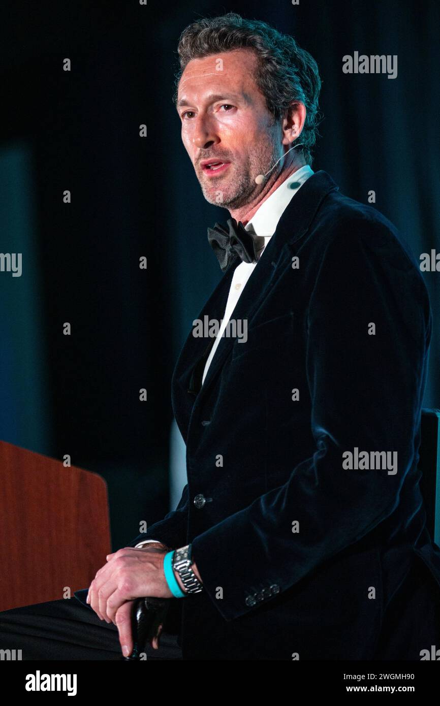 Los Angeles, United States. 19th Jan, 2024. Aaron Lazar, an award