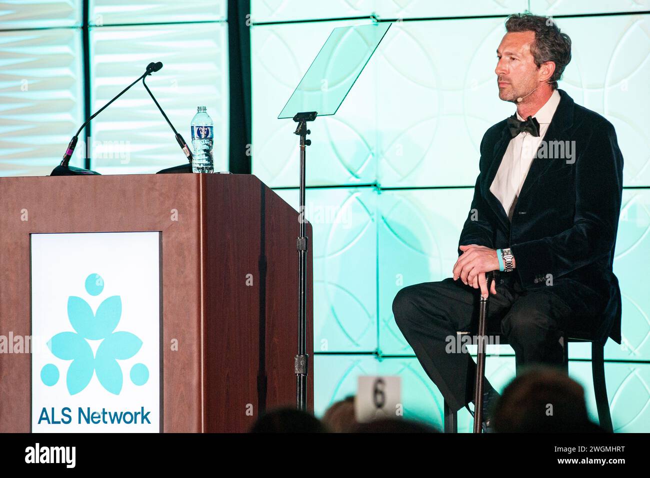 Los Angeles, United States. 19th Jan, 2024. Aaron Lazar, an award